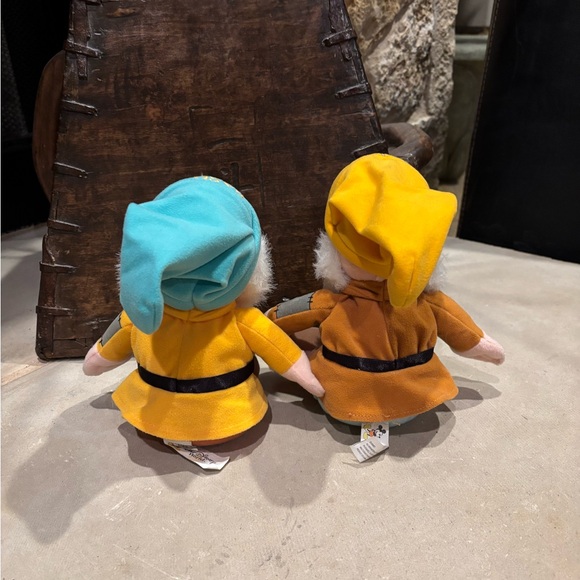 Snow White’s Seven DWARF’s Disney World Resort Plush Toys - Picture 5 of 11